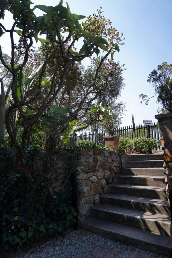 Sheba Rock Guesthouse Mbombela Luaran gambar